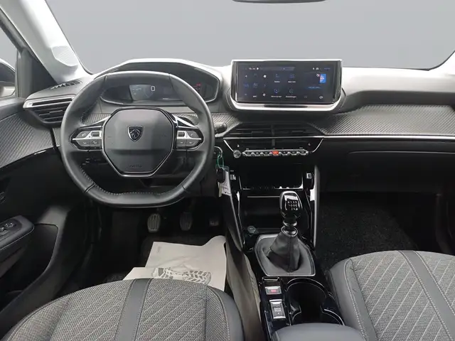 Peugeot 208 view 10