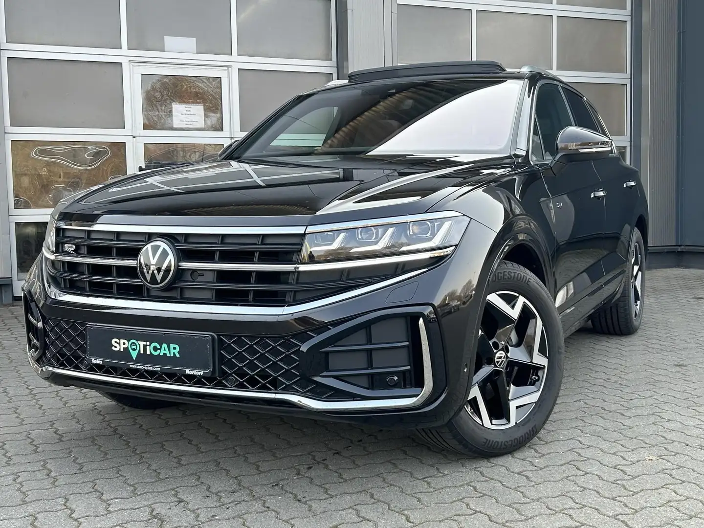 Volkswagen Touareg 3.0 TDI R-Line Matrix Panorama Massage Marrón - 2