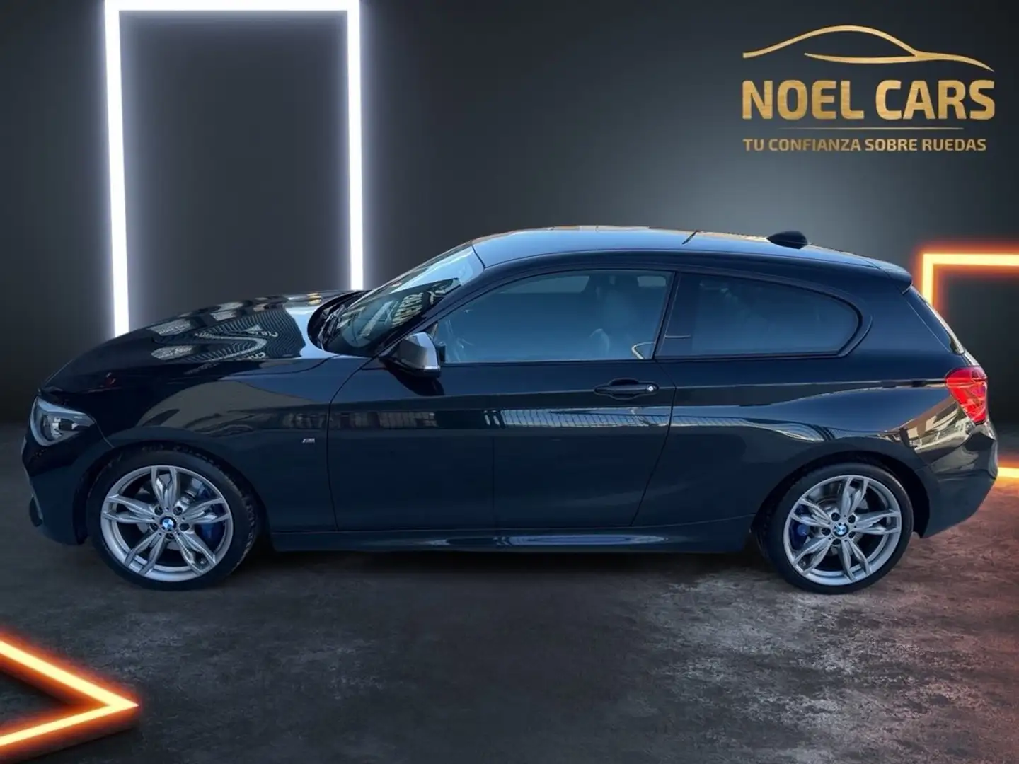 BMW 116 M135i Noir - 2