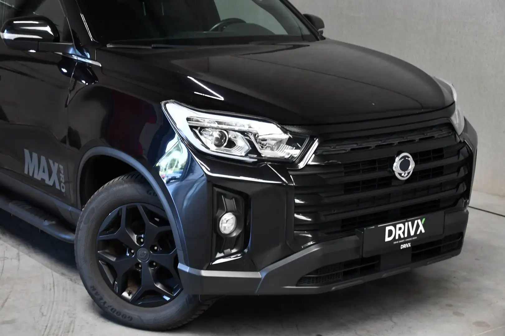 SsangYong Musso 2.2 Turbo e-Xdi - 4WD - Carplay - Zetelkoeling - Camera - DAB Schwarz - 2