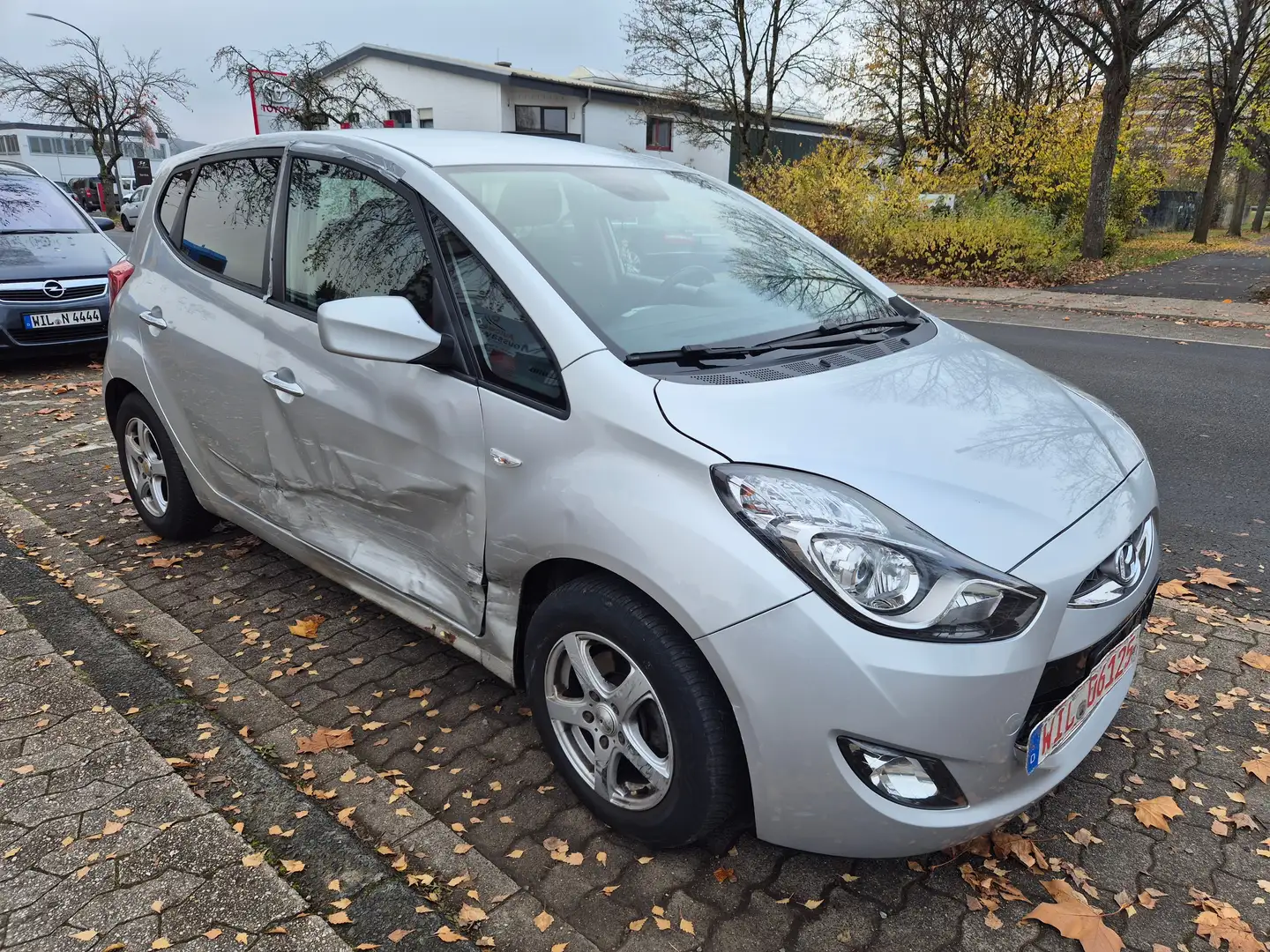 Hyundai iX20 Confort Silber - 1