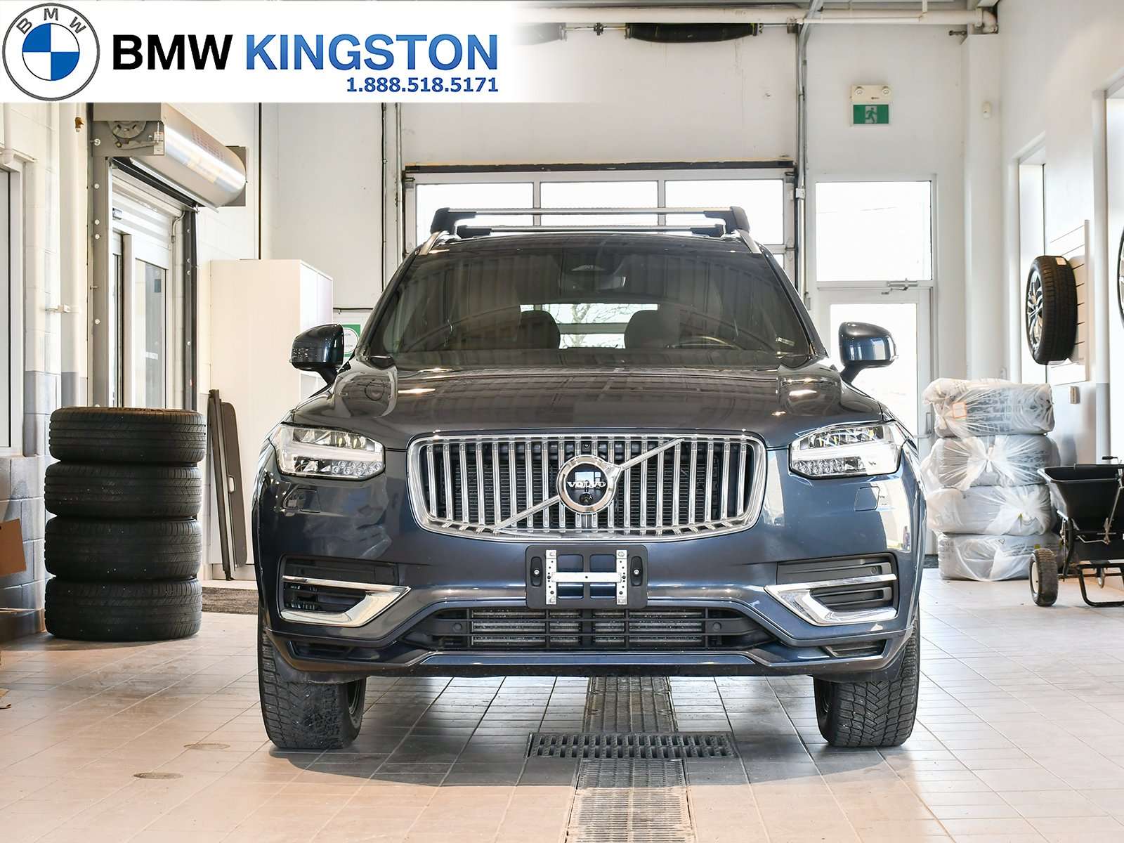 2025 Volvo XC90 T8 AWD Ultra Bright Theme 7-Seater alt 2