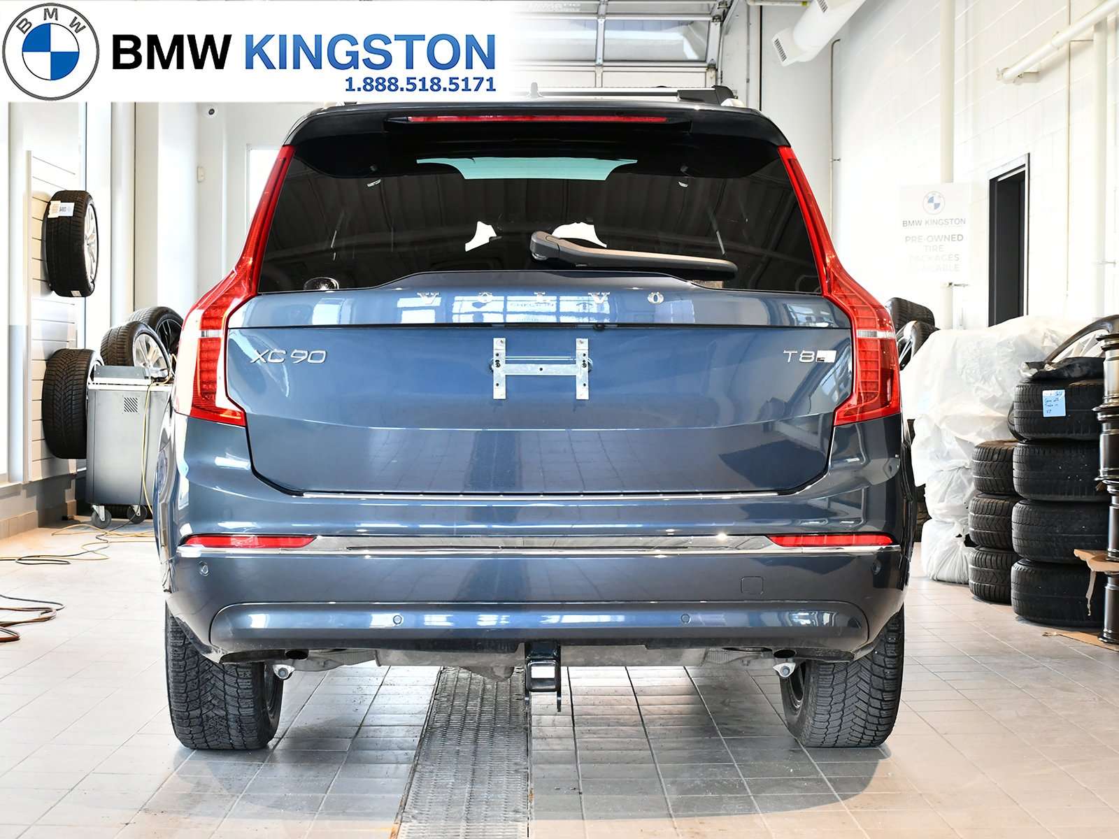 2025 Volvo XC90 T8 AWD Ultra Bright Theme 7-Seater alt 4
