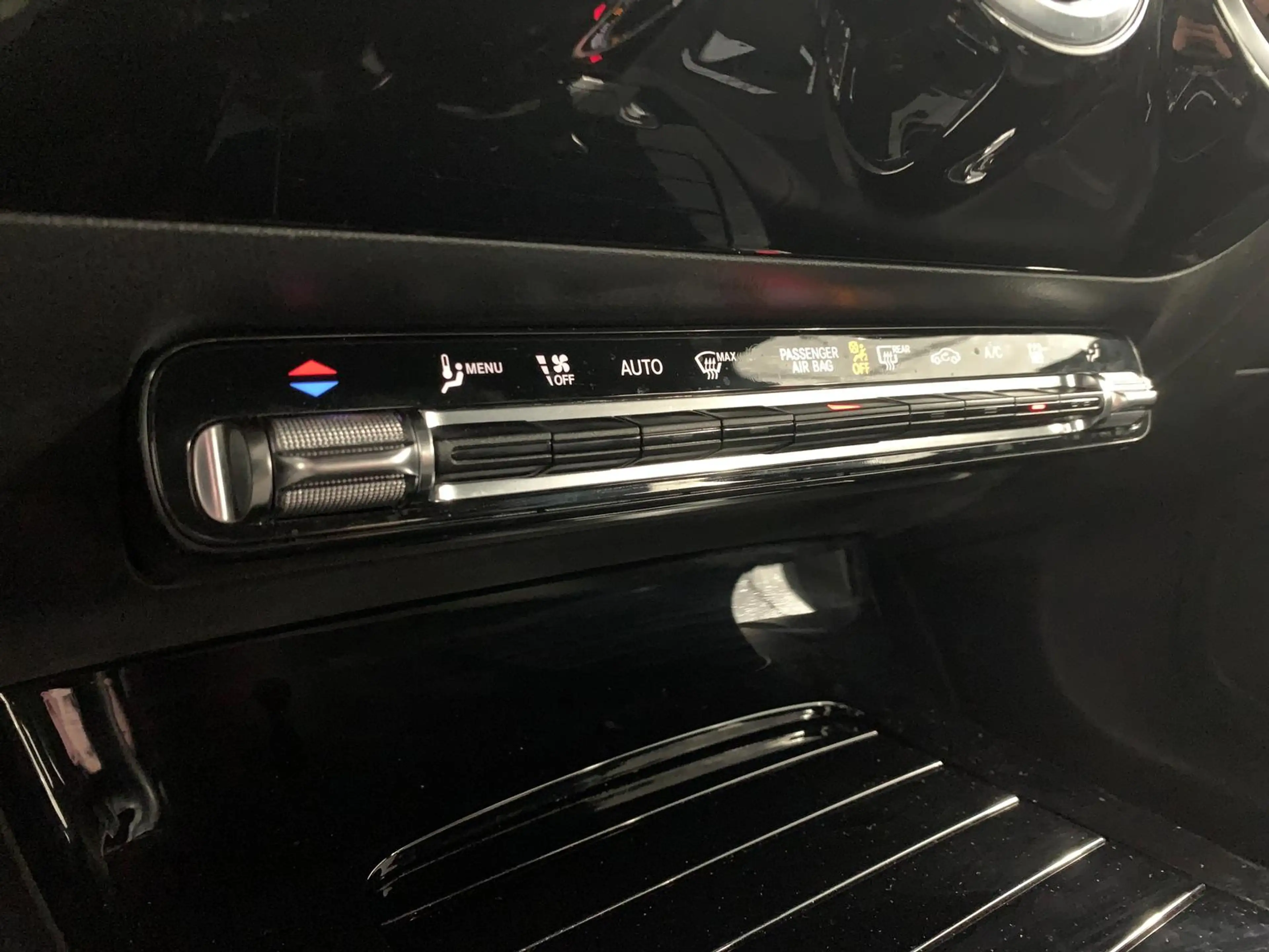 Mercedes-Benz CLA 250 Coupe e|FarhP|Distr+|Kamera|MBUX|CarPlay — photo 11