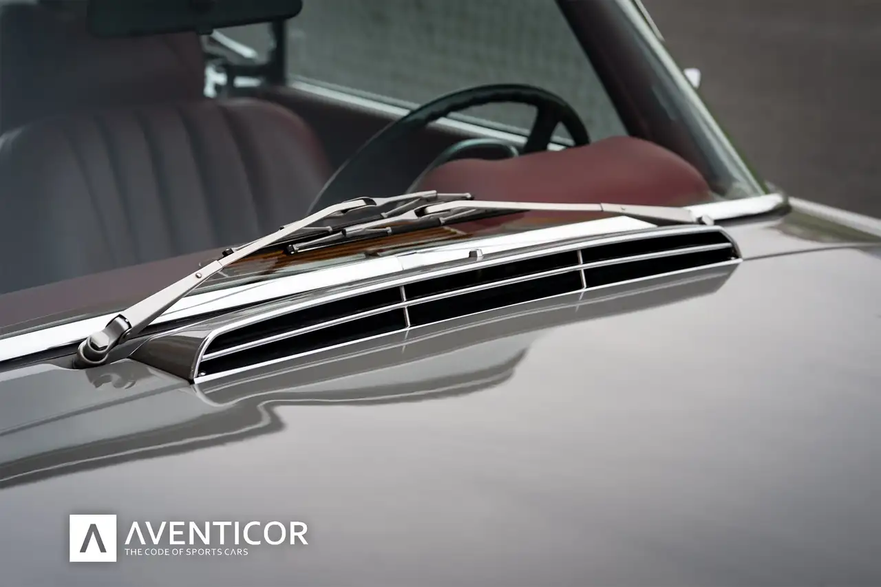 Mercedes-Benz SL 280 PAGODE | FERRARI PRE-OWNED, foto 11