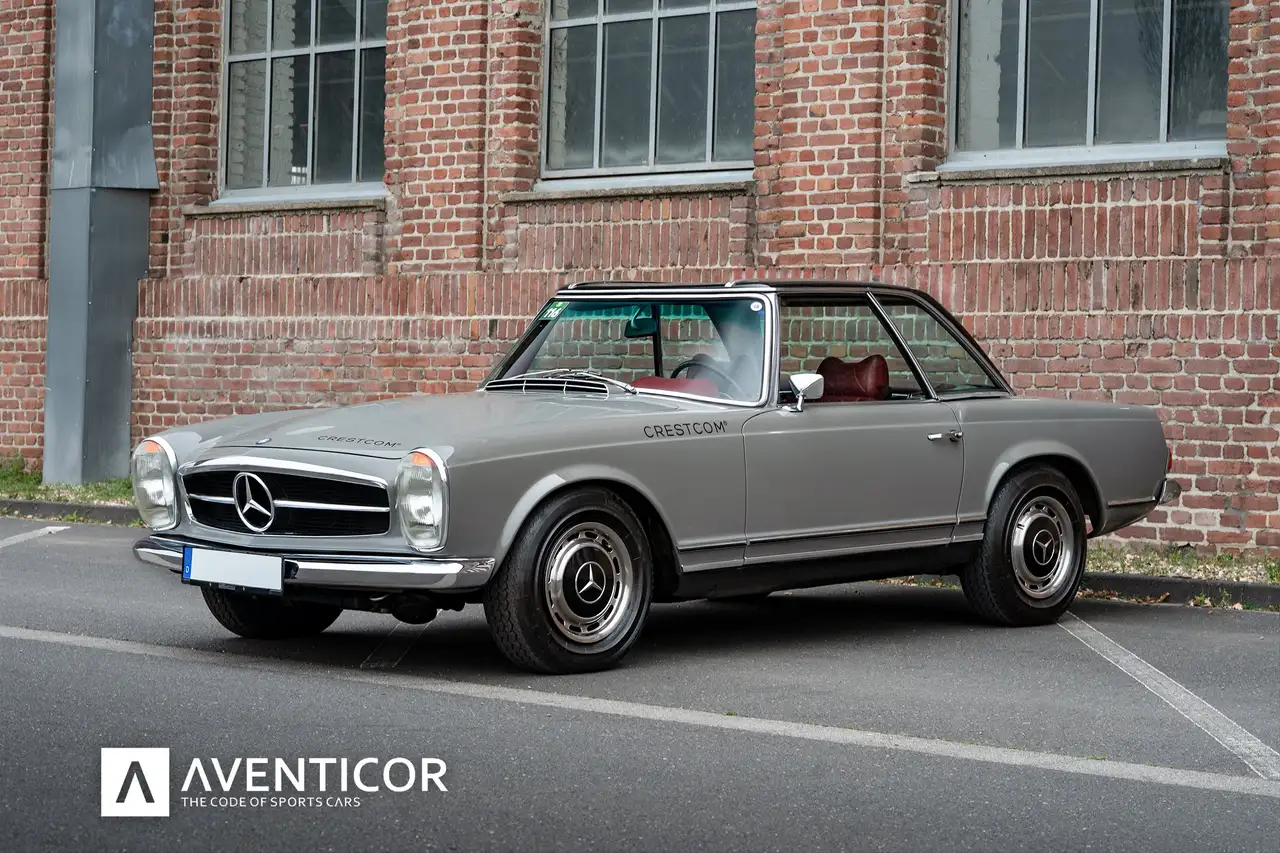 Mercedes-Benz SL 280 PAGODE | FERRARI PRE-OWNED, foto 3