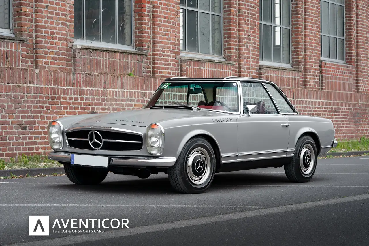 Mercedes-Benz SL 280 PAGODE | FERRARI PRE-OWNED, foto 4