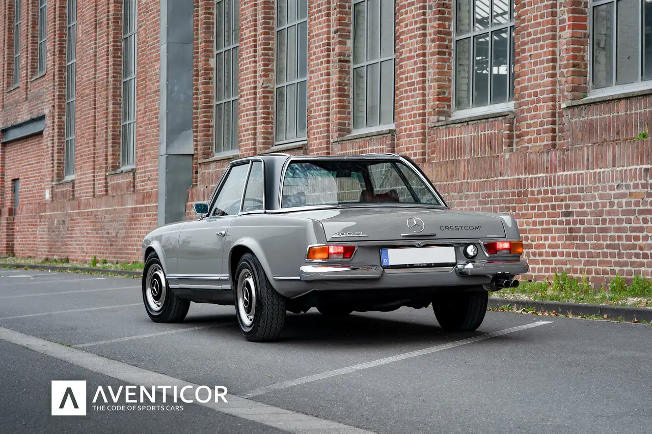 Mercedes-Benz SL 280 PAGODE | FERRARI PRE-OWNED, foto 6