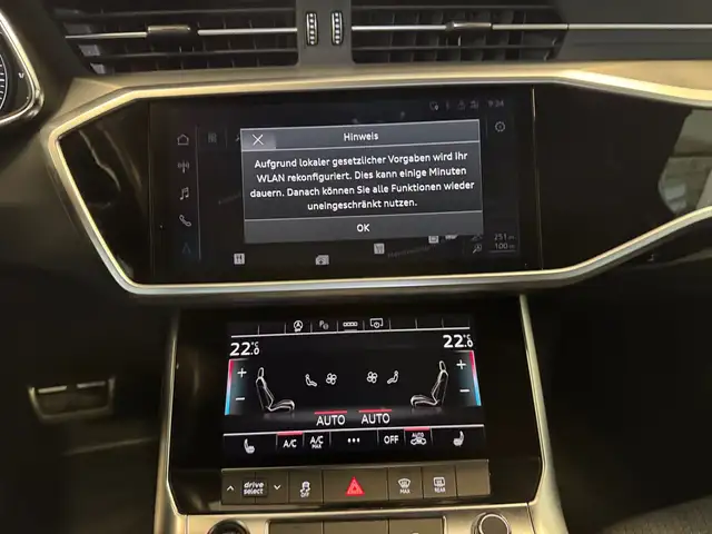 Audi A6 view 11