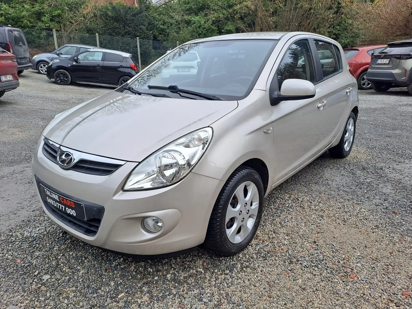Hyundai i20 1.2 Pack Clim Beige - 2