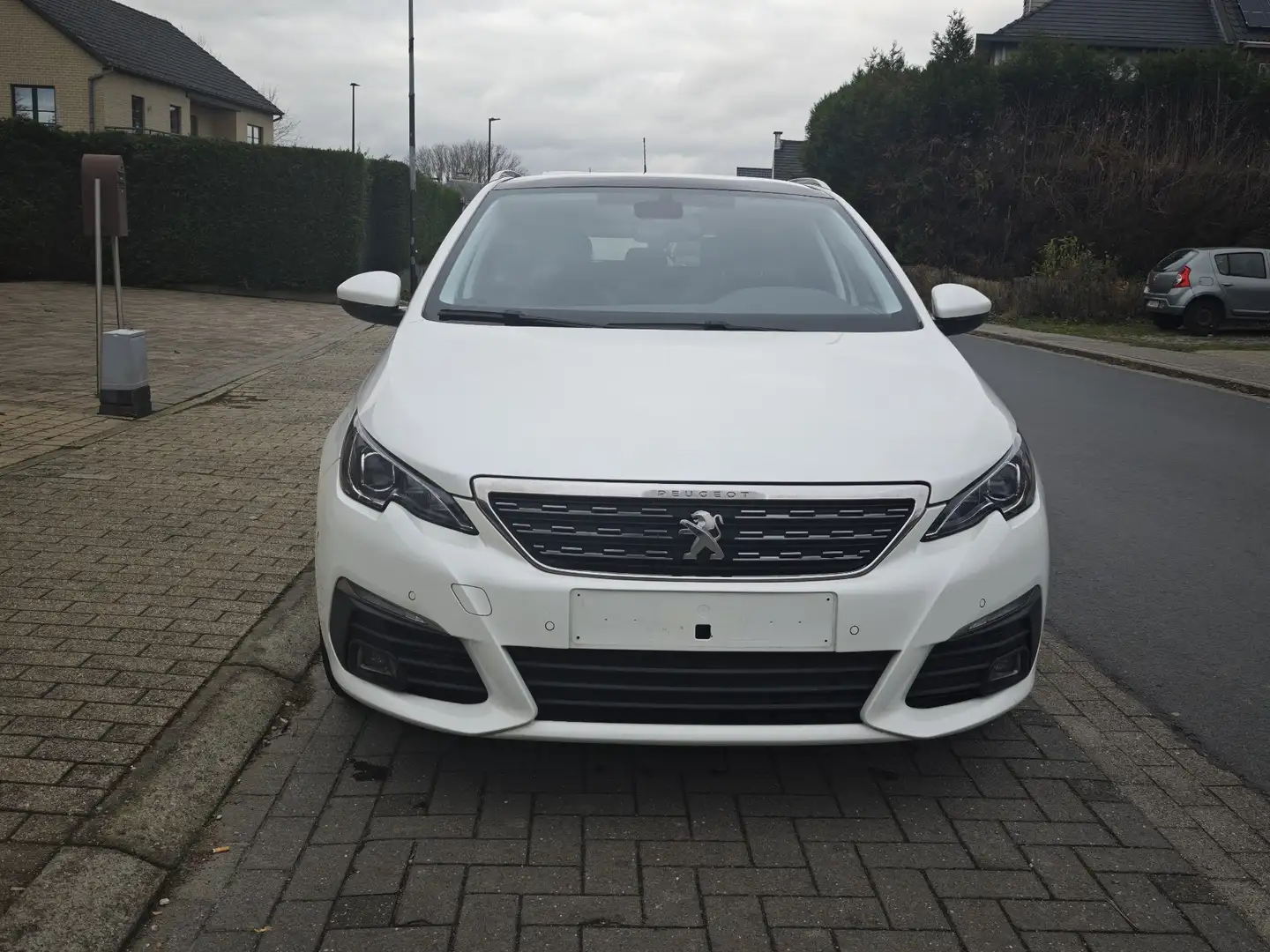 Peugeot 308 SW PureTech 130ch S&S EAT8 Allure Business Blanc - 2