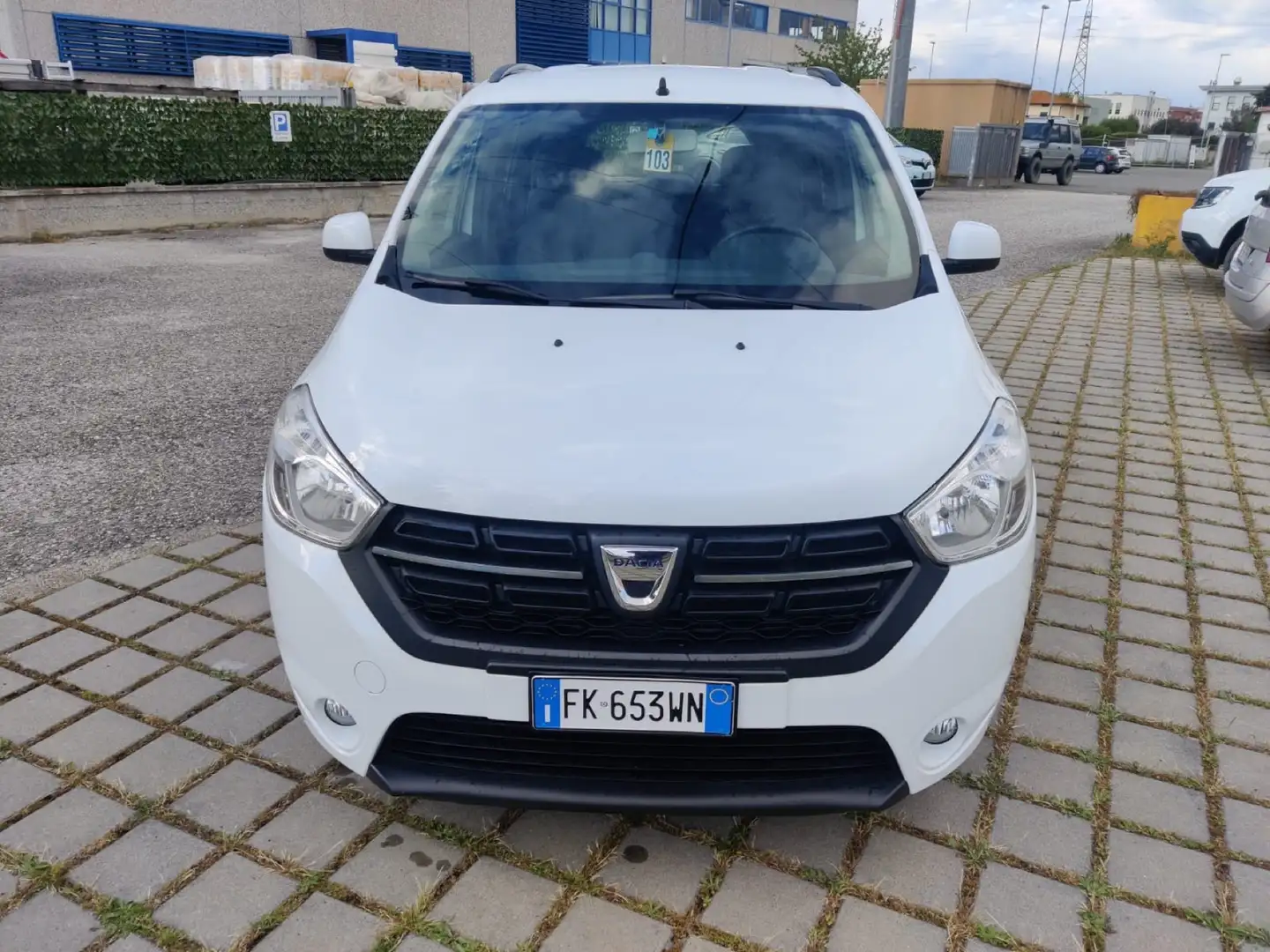 Dacia Lodgy 1.5 dci Laureate Family s&s 110cv 7p.ti Bianco - 1