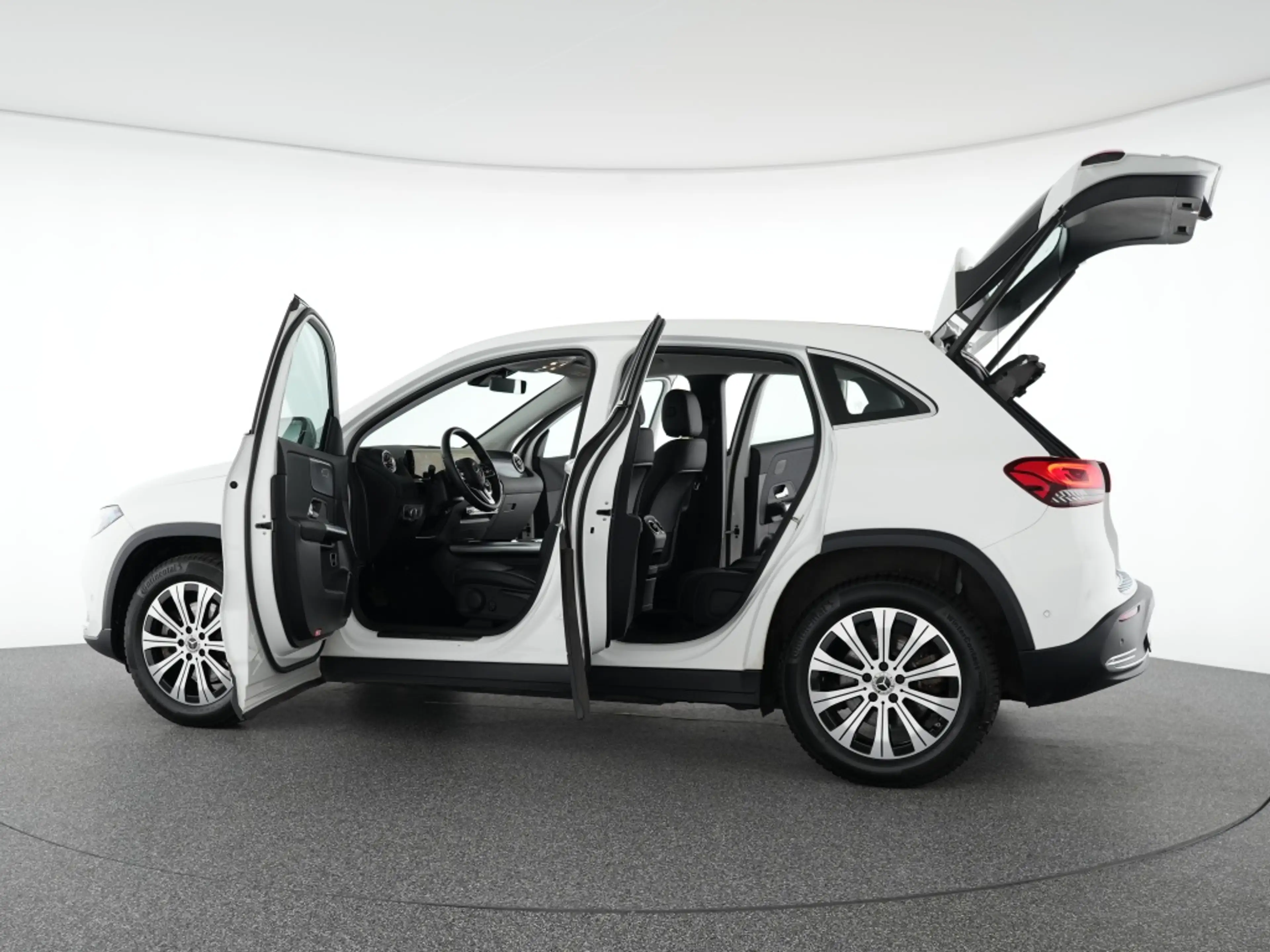 Mercedes-Benz EQA 250 + Progressive AHK 360° Kamera Automatik — photo 14