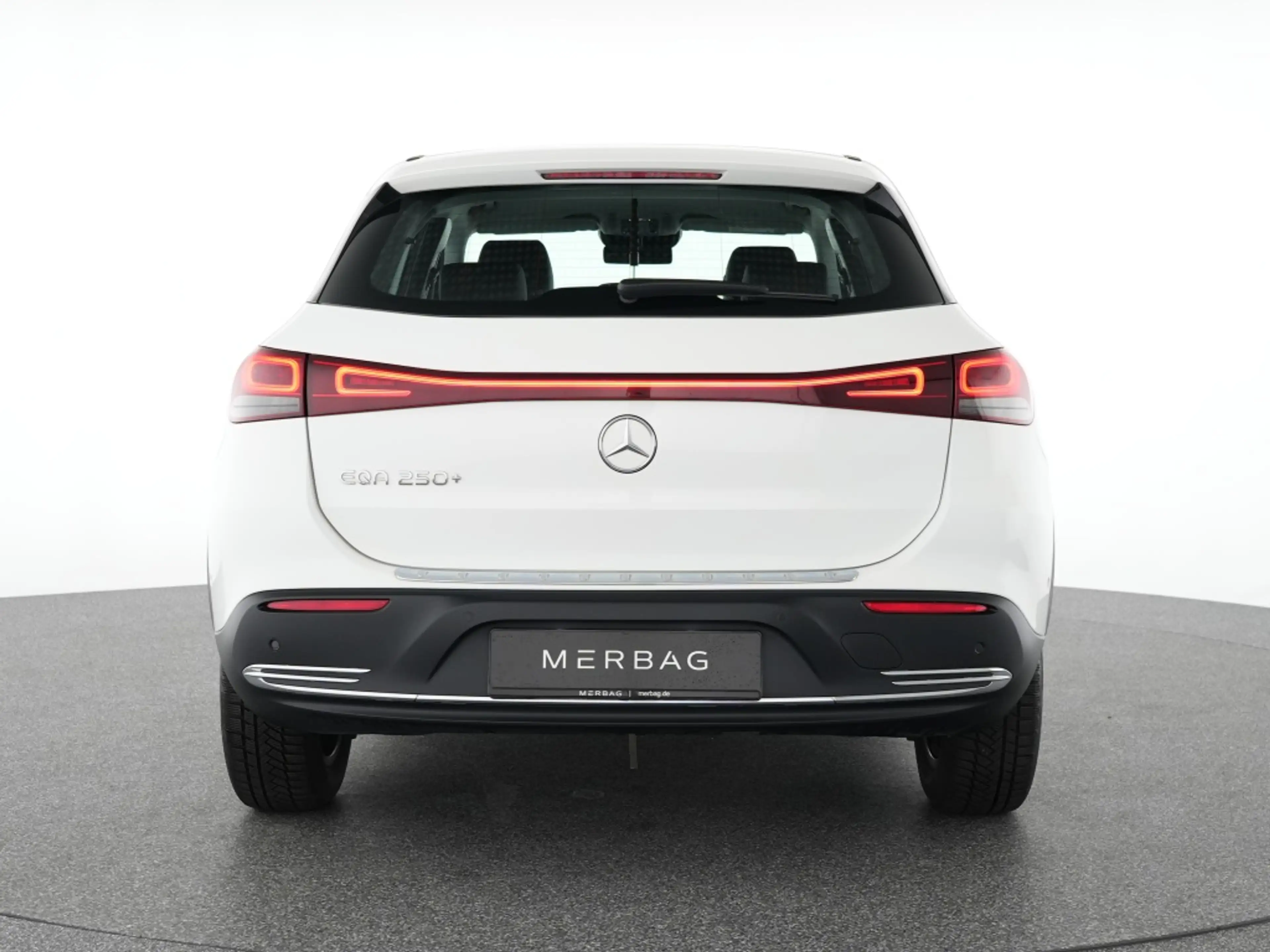 Mercedes-Benz EQA 250 + Progressive AHK 360° Kamera Automatik — photo 4