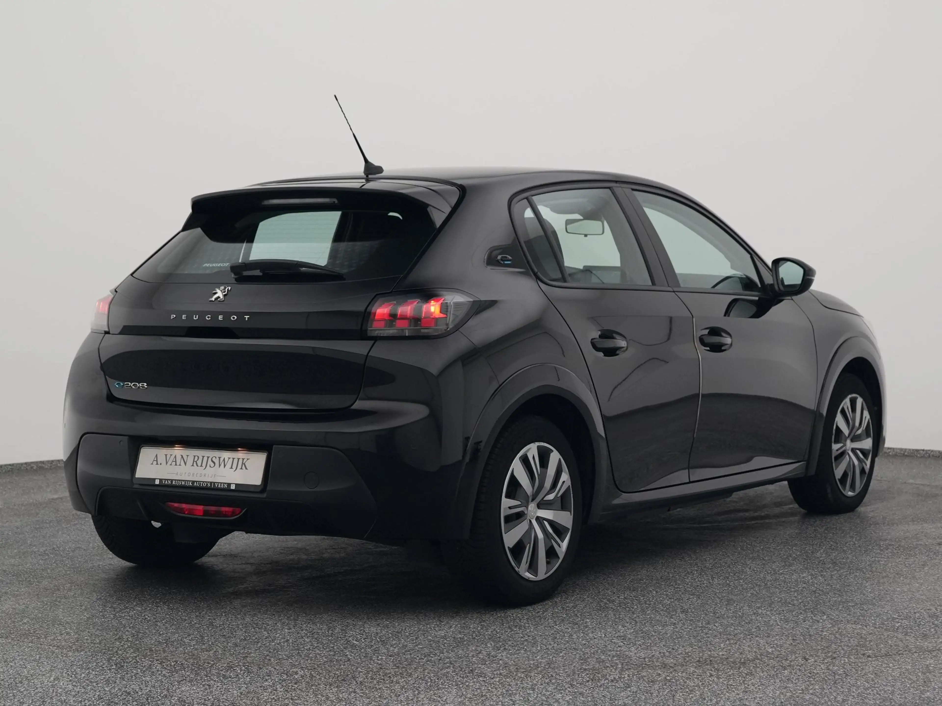 Peugeot e-208 EV Active 50 kWh | CARPLAY — photo 7