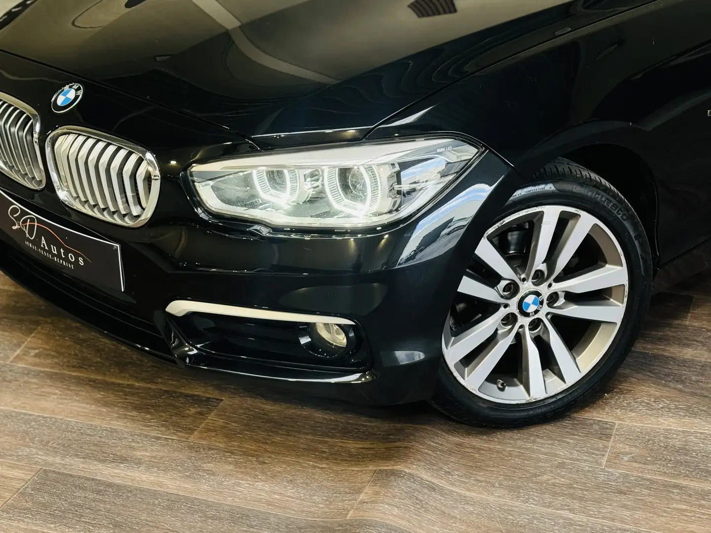 BMW 116 dA** BOITE AUTO** LED ** CAR PLAY ** GARANTIE ** Zwart - 2