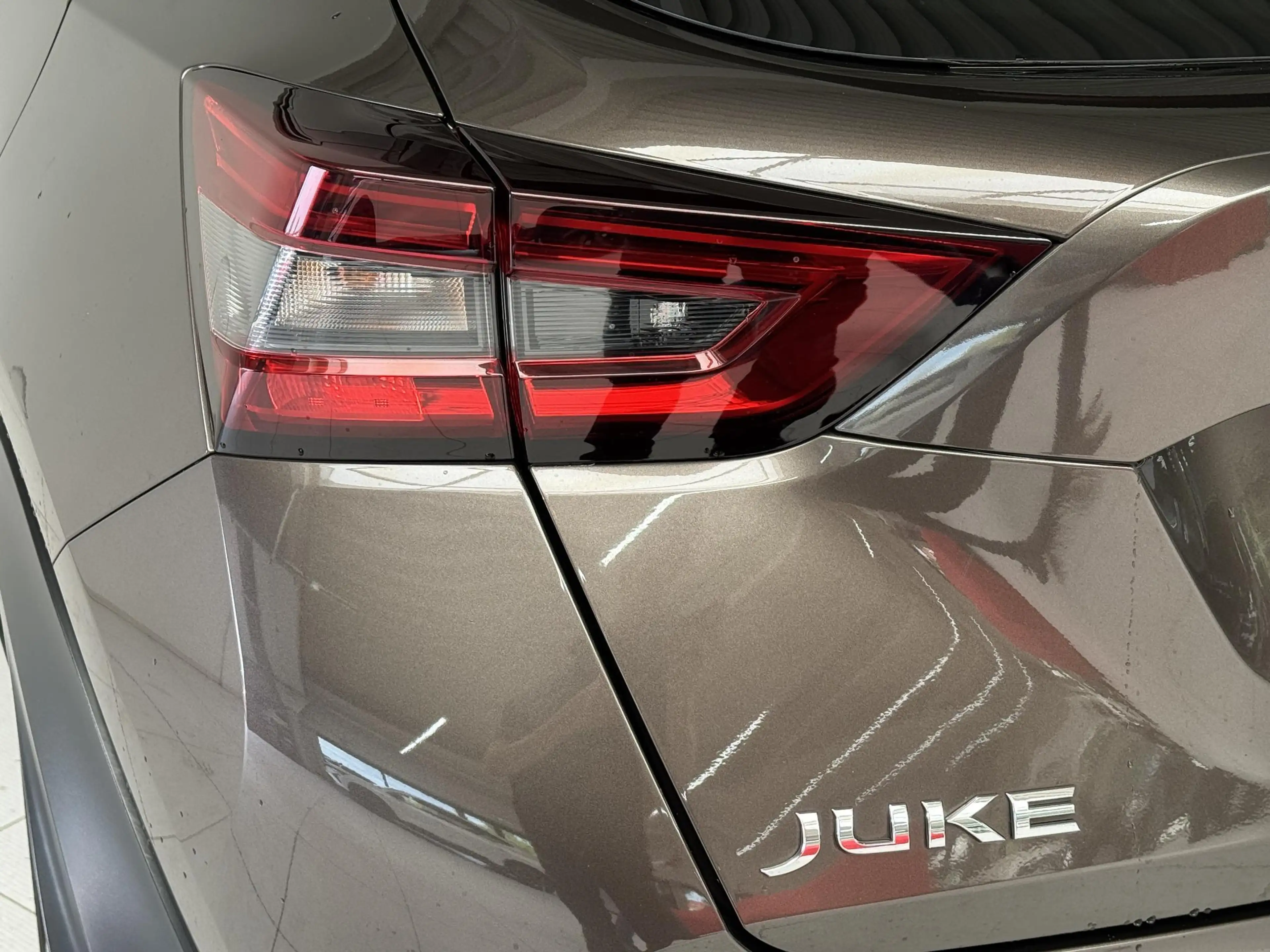 Nissan Juke 1.0 DIG-T N-Design | Leder | 360° Camera | Adaptiv — photo 28