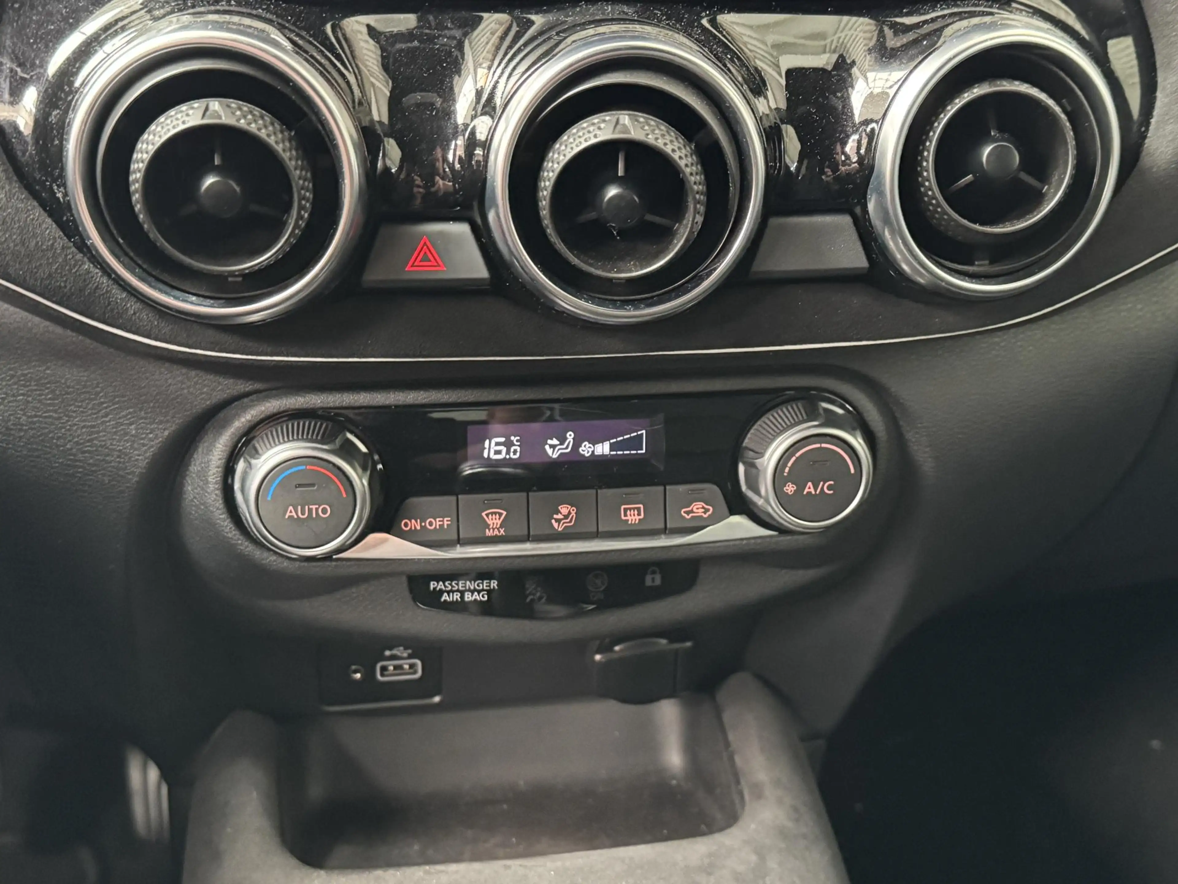 Nissan Juke 1.0 DIG-T N-Design | Leder | 360° Camera | Adaptiv — photo 12