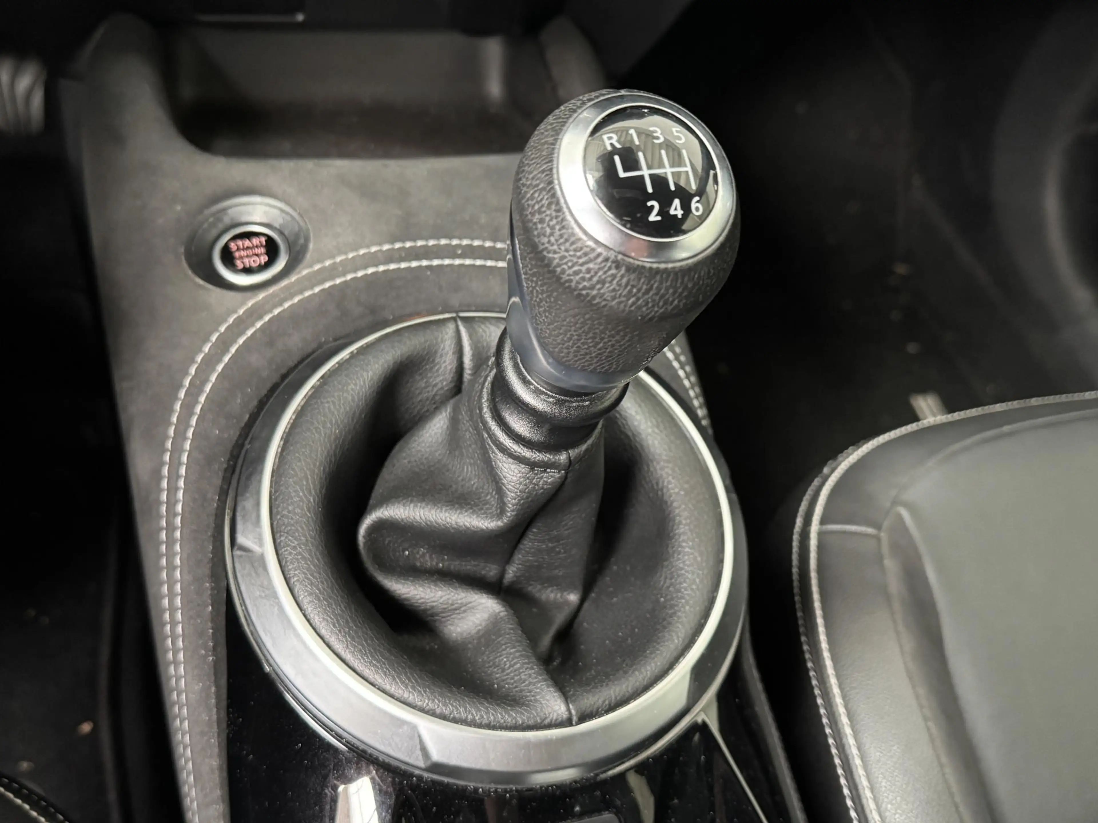 Nissan Juke 1.0 DIG-T N-Design | Leder | 360° Camera | Adaptiv — photo 21