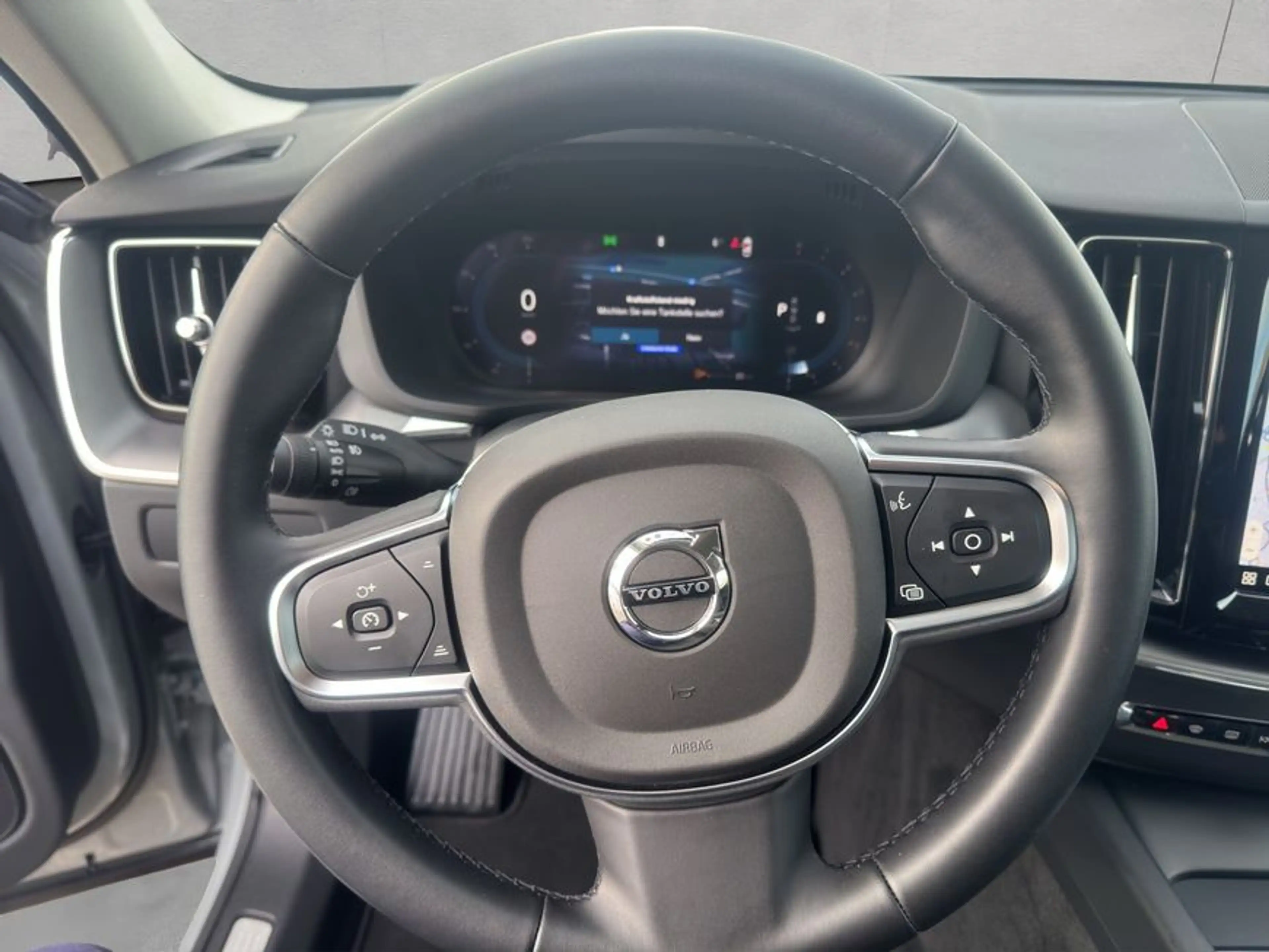 Volvo XC60 XC60 B5 AWD Core Aut Google-Maps LED Kamera PDCv+h — photo 8