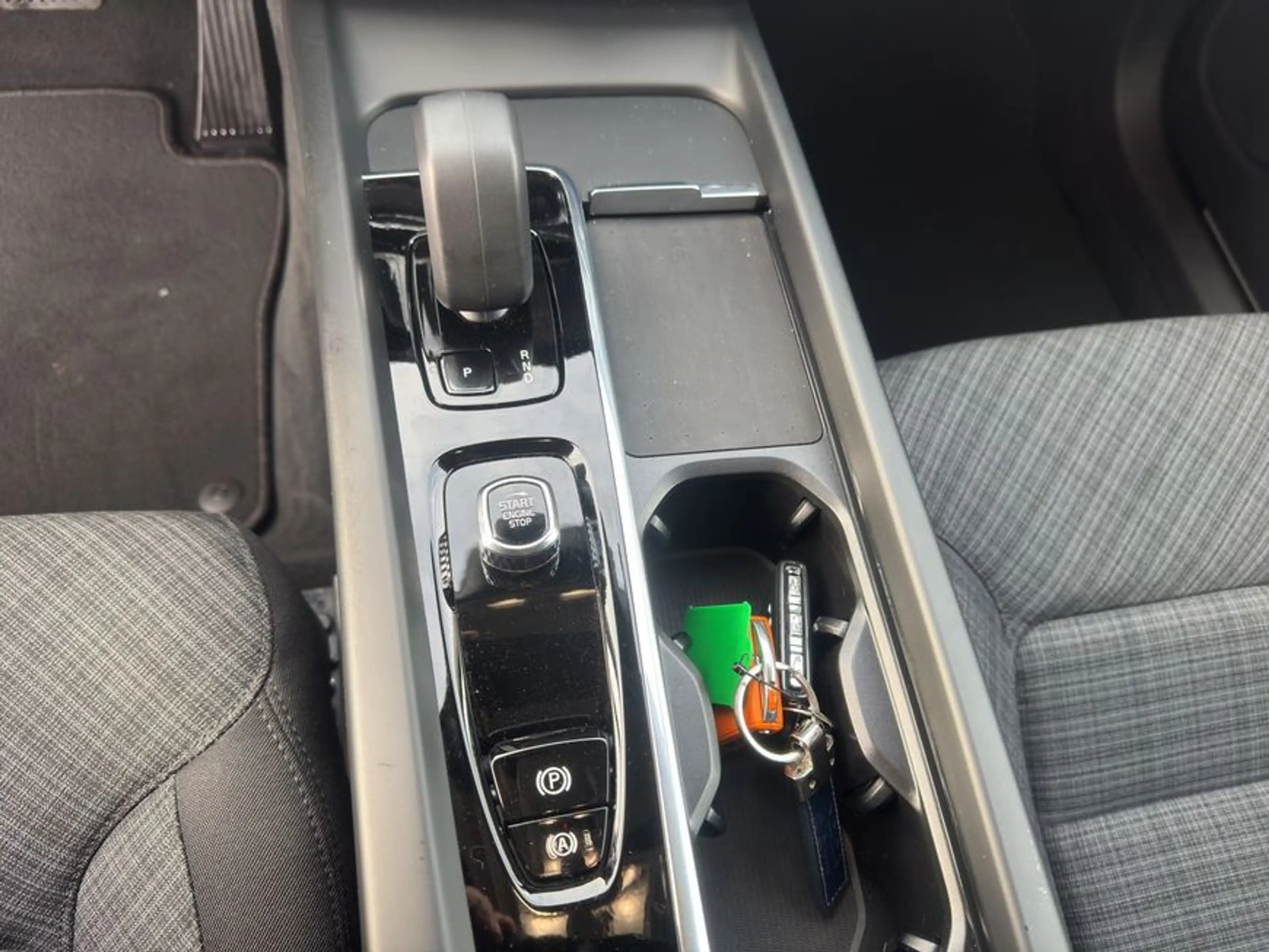 Volvo XC60 XC60 B5 AWD Core Aut Google-Maps LED Kamera PDCv+h — photo 11