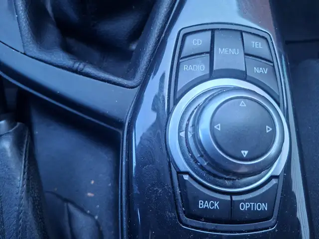 BMW 1 Series view 6