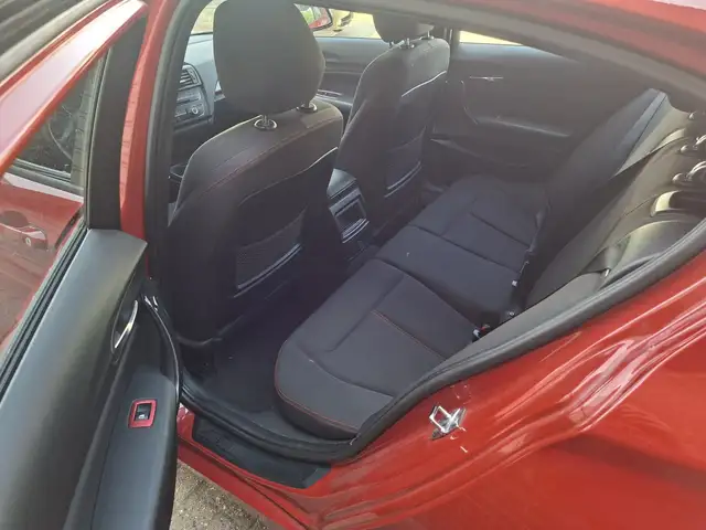 BMW 1 Series view 7