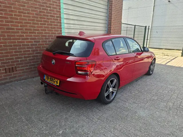 BMW 1 Series view 12