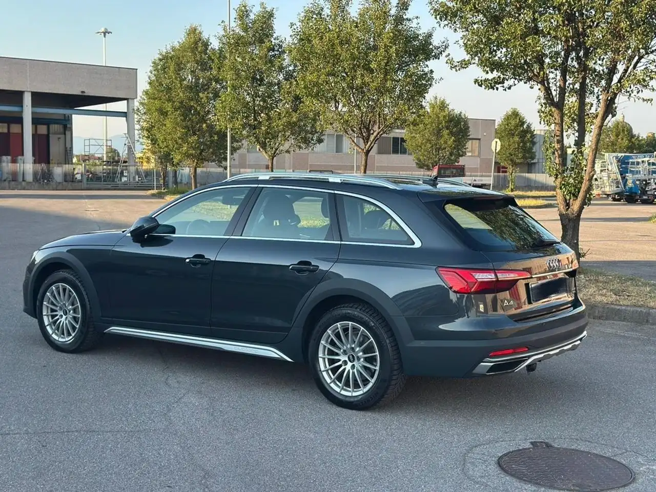 Audi A4 quattro 40 TDI/Automatik, миниатюра 2