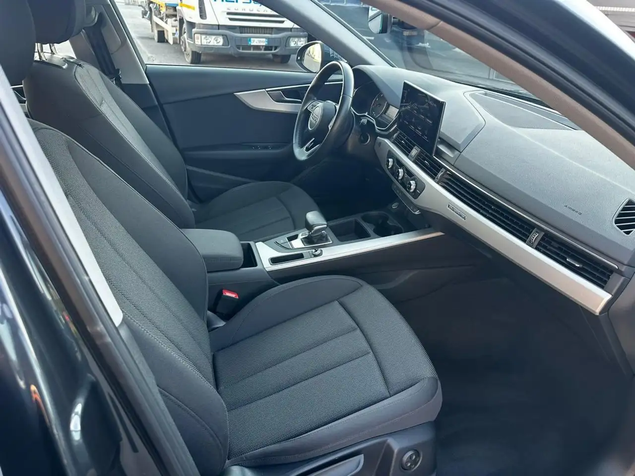 Audi A4 quattro 40 TDI/Automatik, миниатюра 6