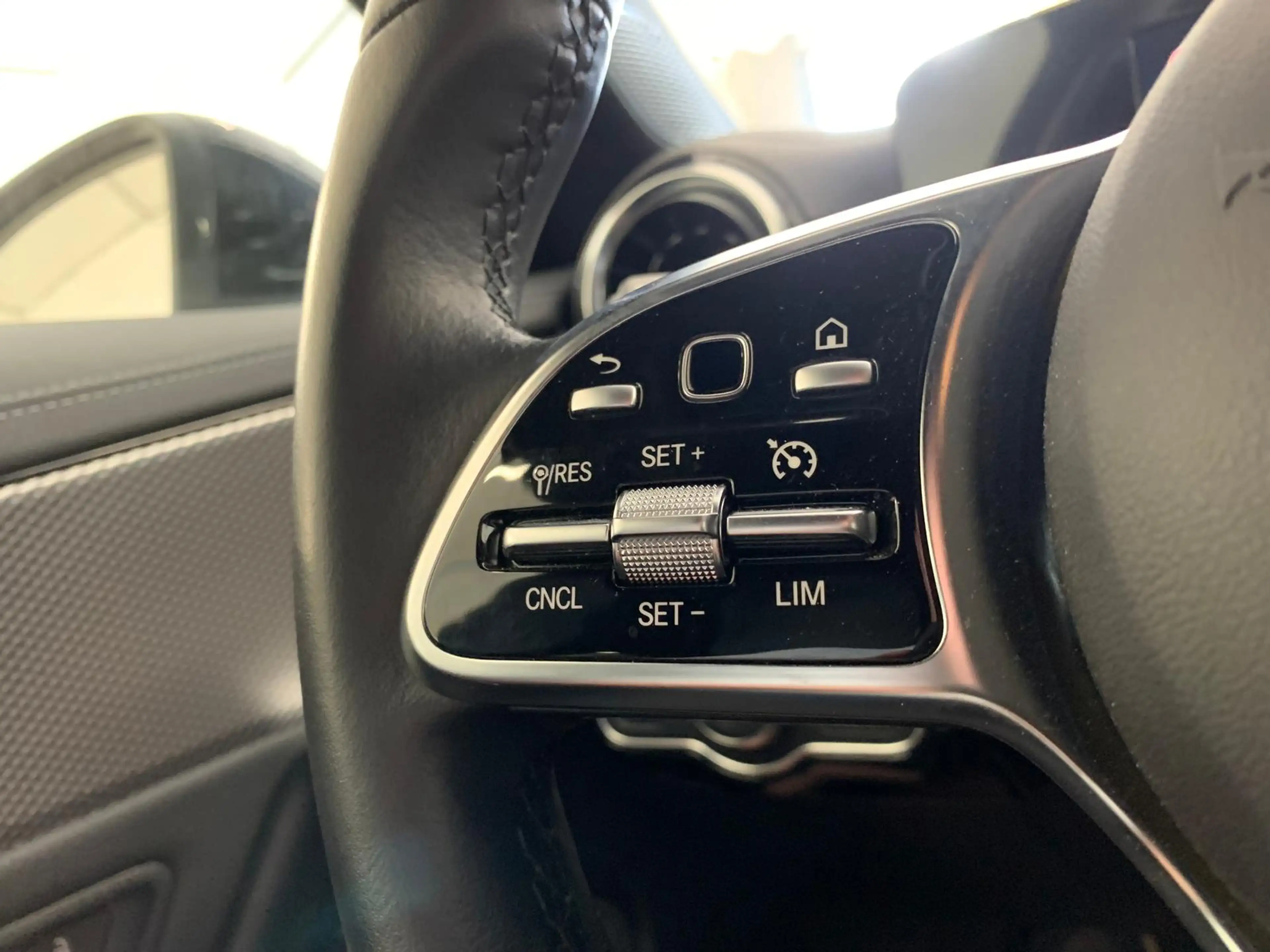 Mercedes-Benz CLA 200 CLA 200 Shooting Br Progressive DigTacho Kam 18" — photo 9