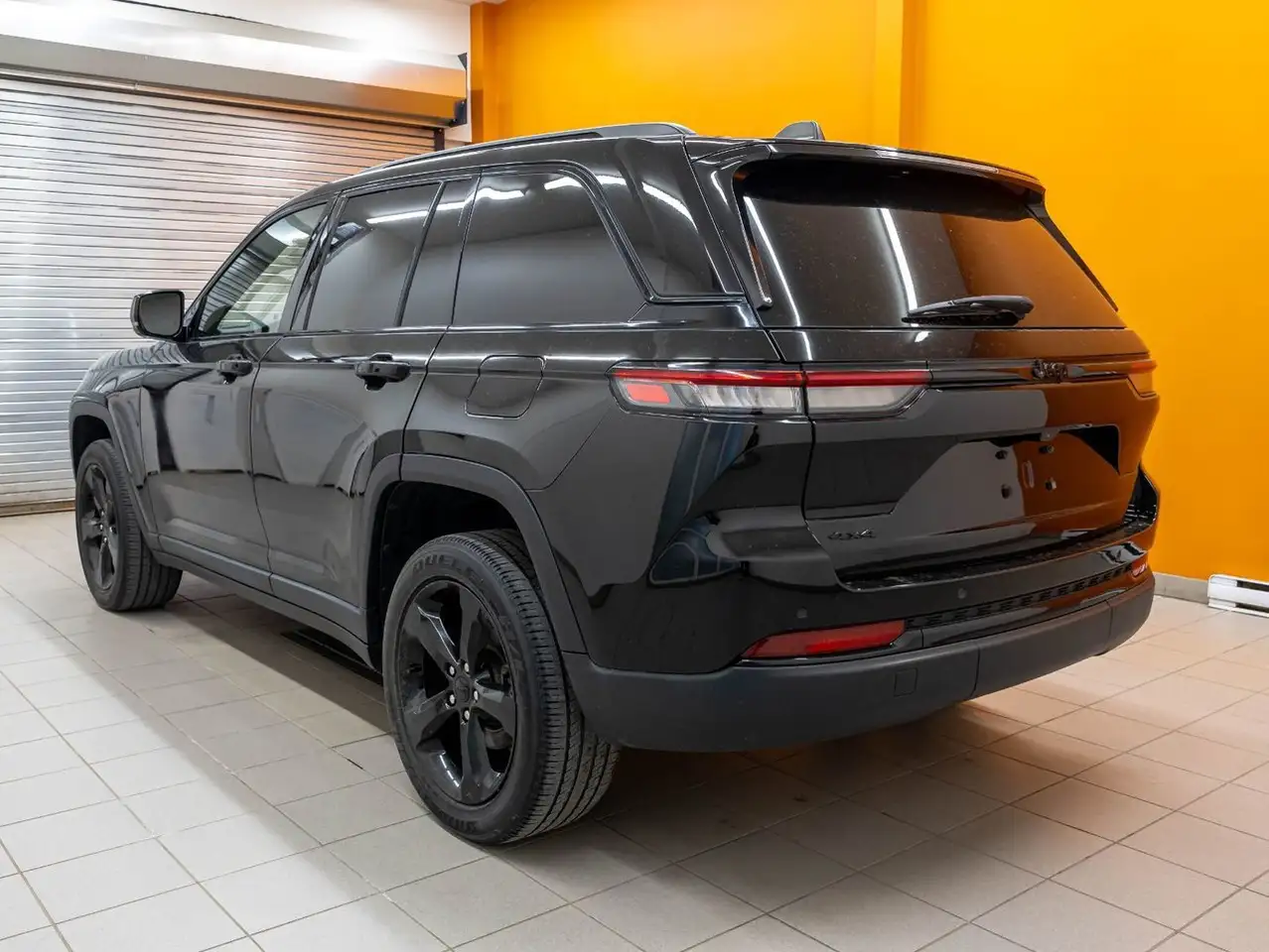 Jeep Grand Cherokee снимка Jeep Grand Cherokee