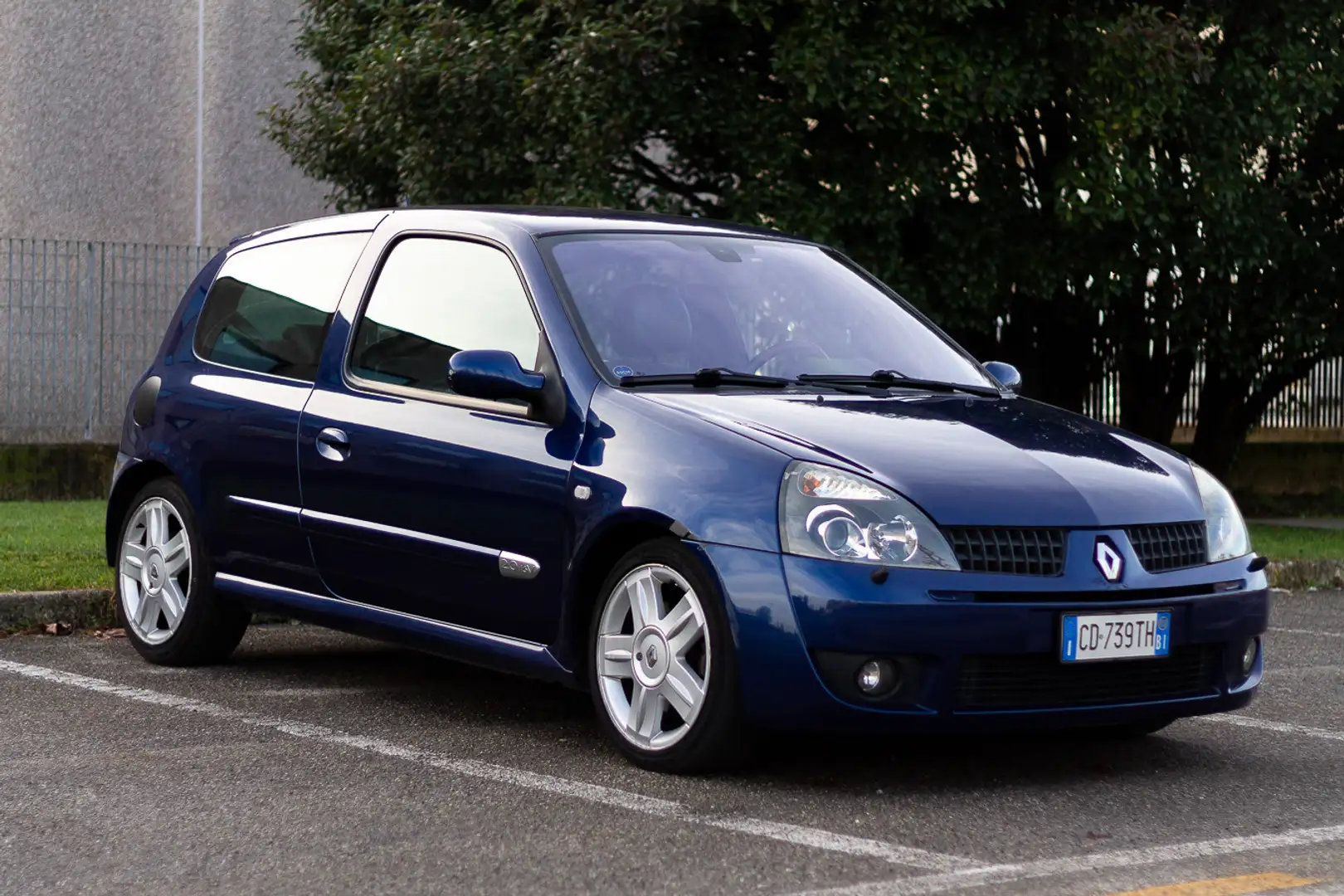 Renault Clio 3p 2.0 16v Sport - 2