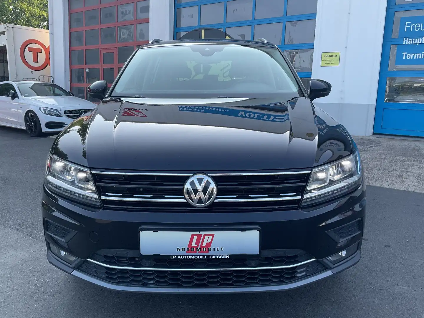 Volkswagen Tiguan Highline 4Motion ACC LED Navi Kamera PDC crna - 2