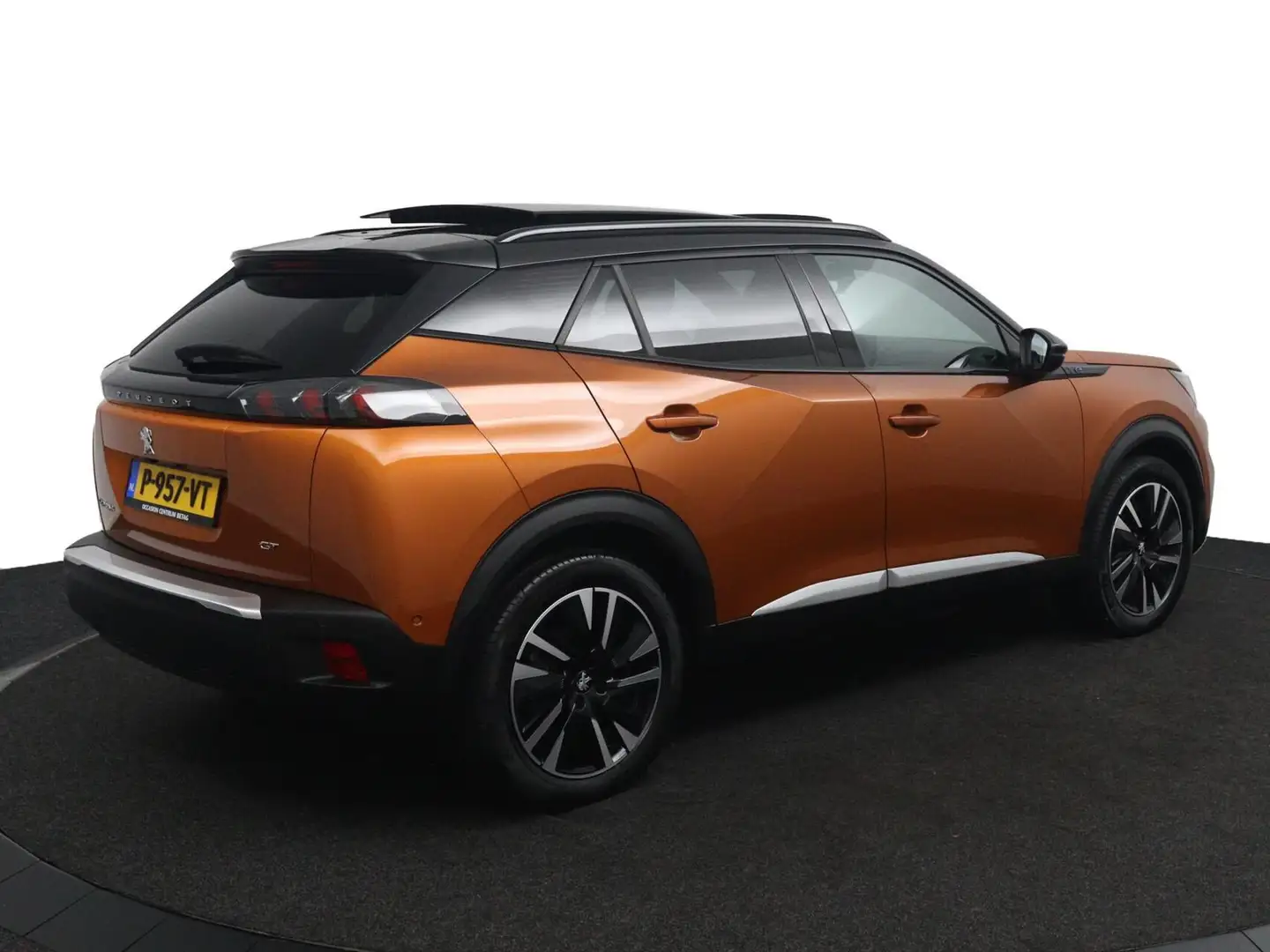 Peugeot e-2008 EV GT Pack 50 kWh | Schuif/kantel dak | Oranje - 2