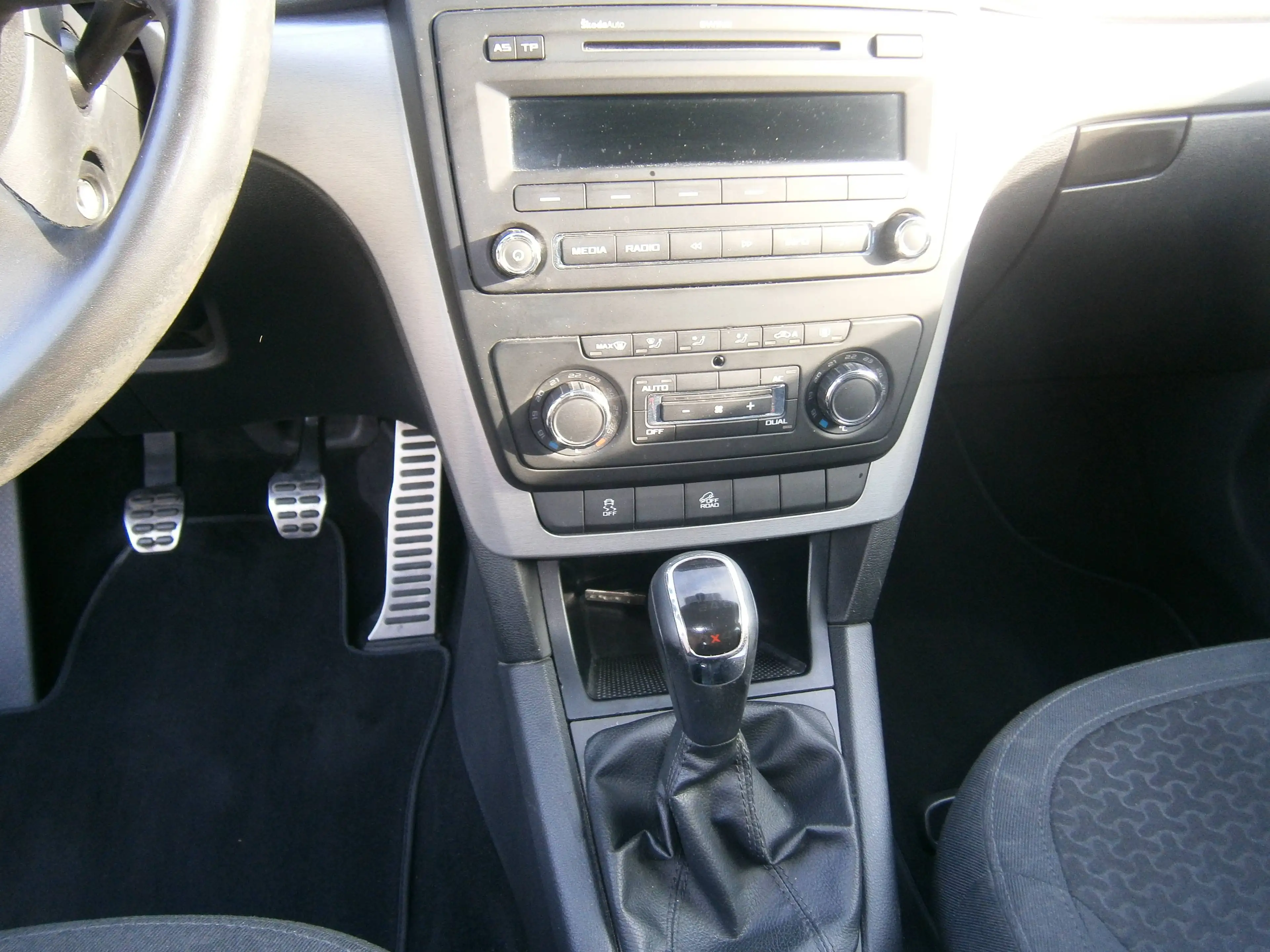 Skoda Yeti Experience 4x4 — photo 7