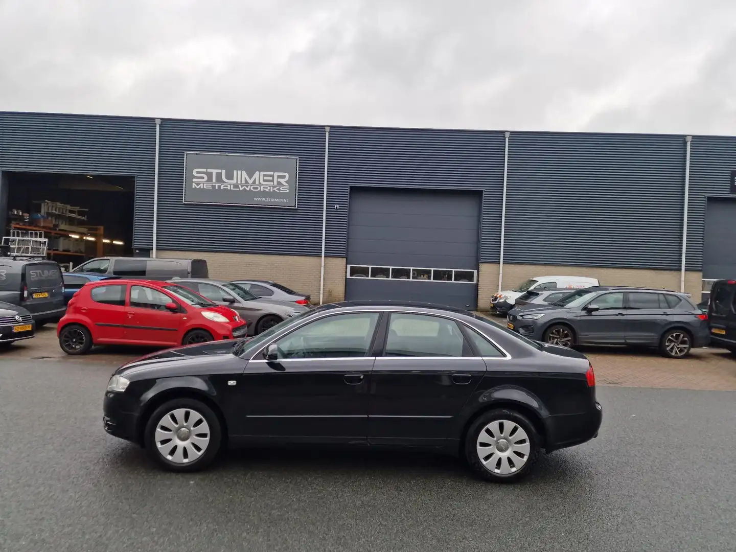 Audi A4 Limousine 1.6 Advance NAVI PSENSOR CRUISE 2 X SLEU Zwart - 2