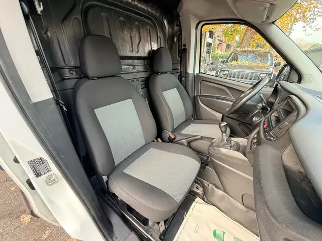 Fiat Doblo view 6