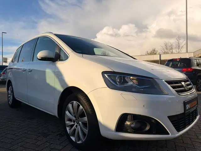 SEAT Alhambra 7 Sitzer PDC SHZ Navi Bi-Xenon