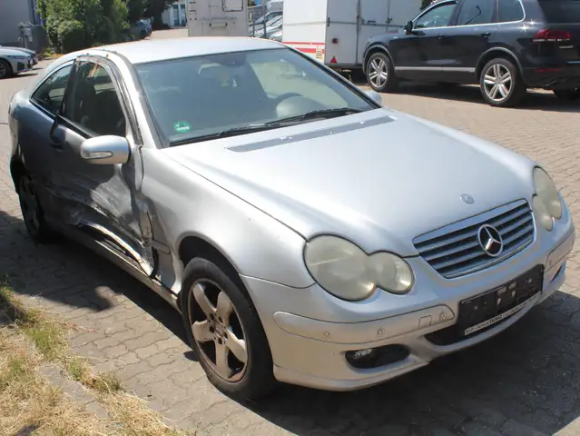 Mercedes-Benz C 160 C 160 Seitenschaden