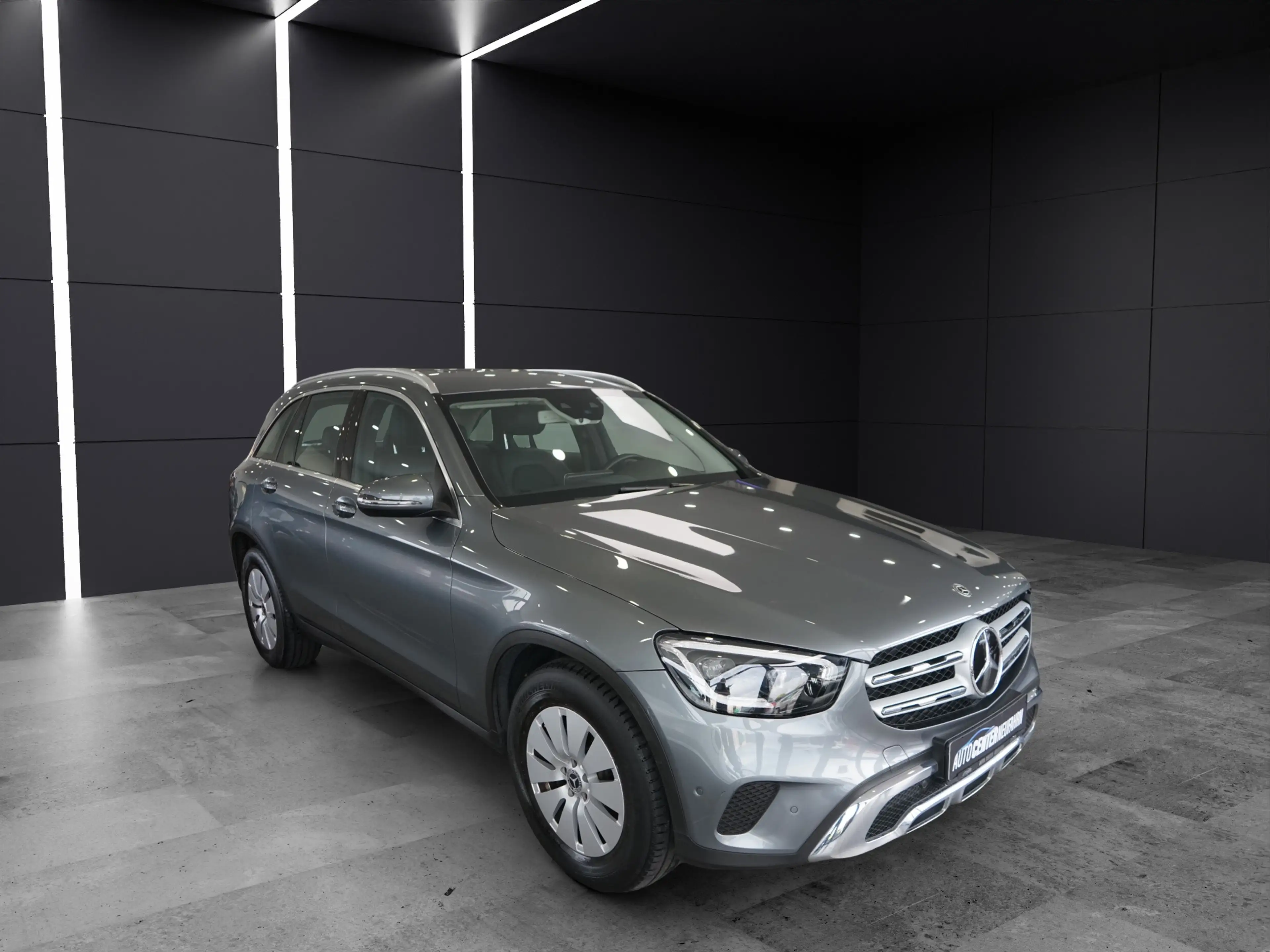 Mercedes-Benz GLC 220 4Matic+ 9G-TRONIC+NAVI+2-Zonen KLIMAAUTOMATIK+ — photo 3
