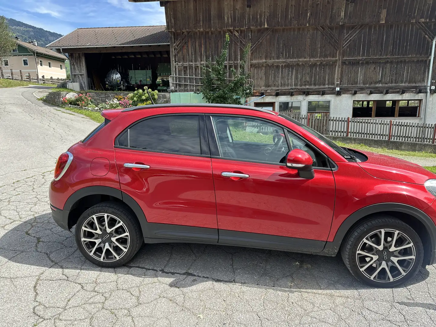 Fiat 500X 2,0 Multi-Jet II 140 Off-Road Look Cross Plus Aut. Rot - 1