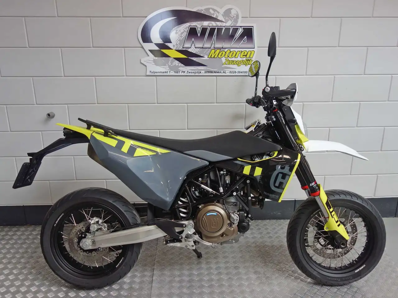Husqvarna 701 Supermoto