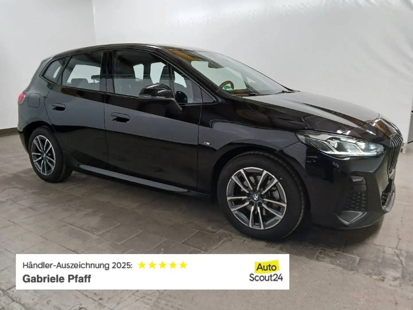 BMW 218 iActive Tourer M Sport*3DView*Head/Up*Panorama*H/K Noir - 2