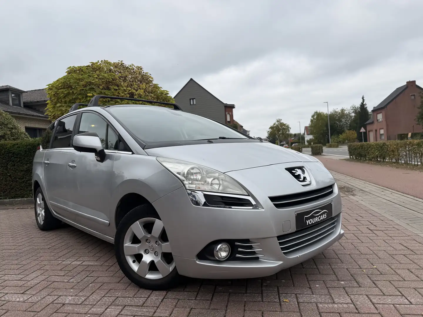 Peugeot 5008 155 THP Family Plus * 7 ZIT * PANO - 2