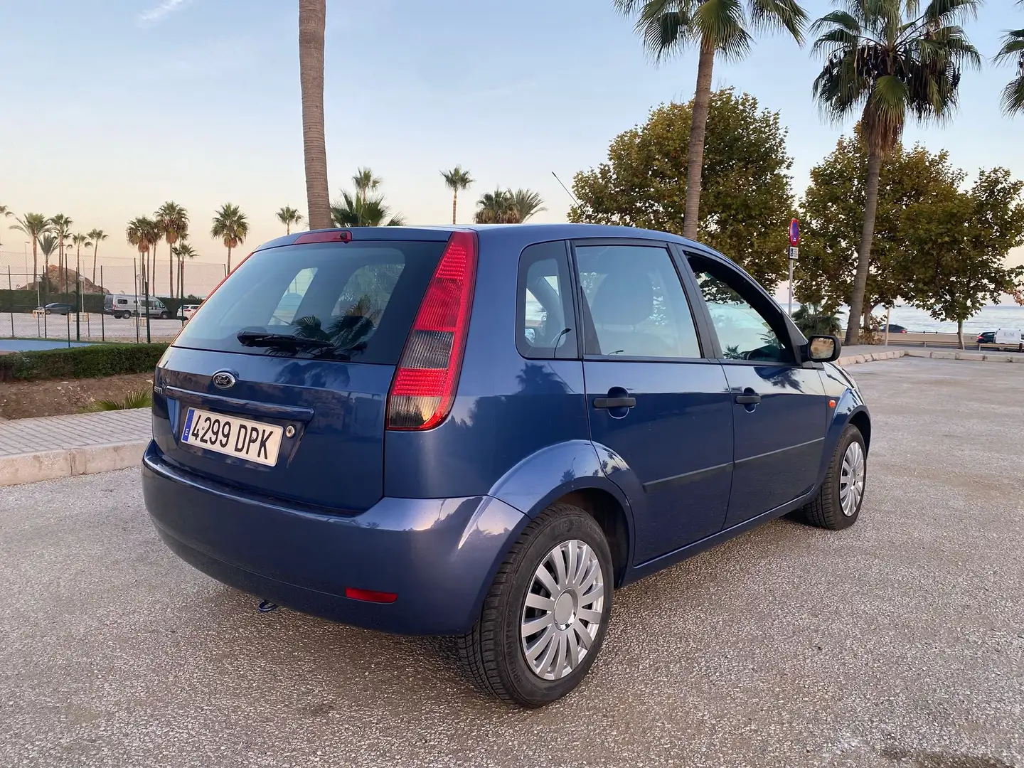 Ford Fiesta Fiesta 1.4 Ghia Ghia Azul - 2