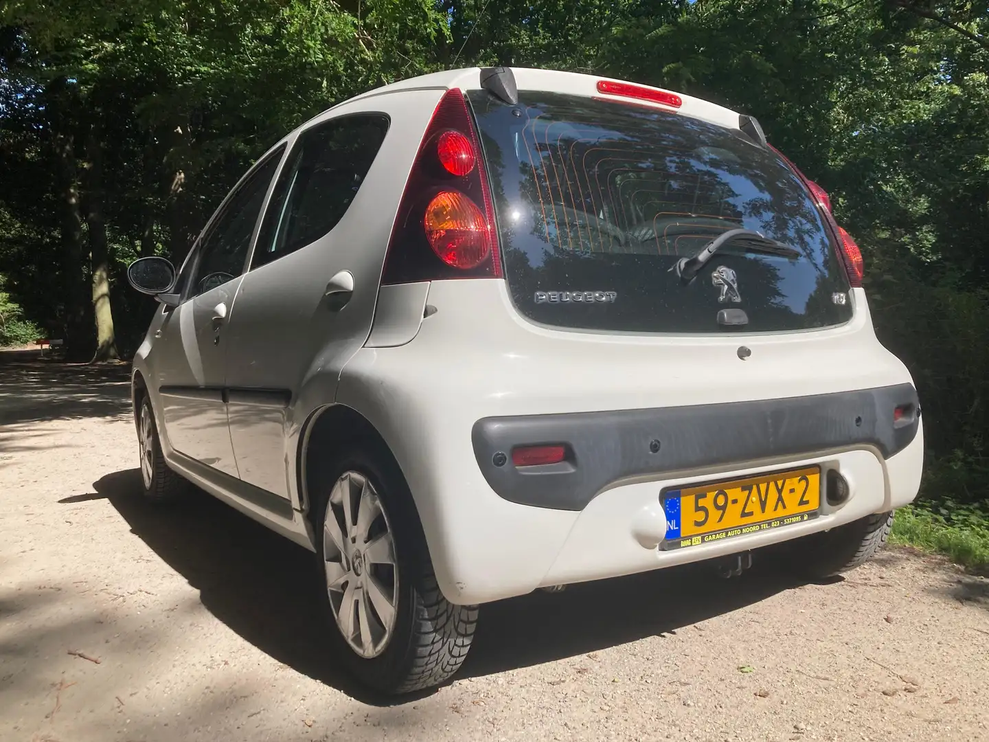 Peugeot 107 107 1.0 Active Wit - 2