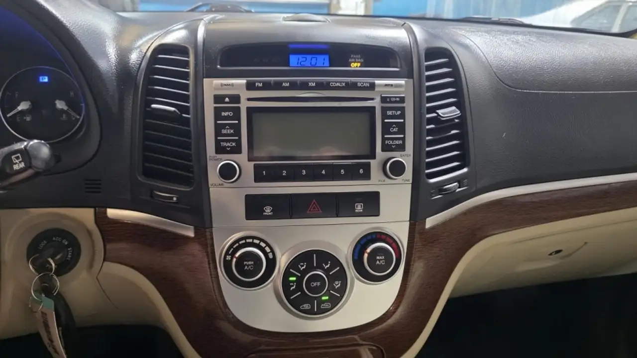 Hyundai SANTA FE снимка Hyundai SANTA FE