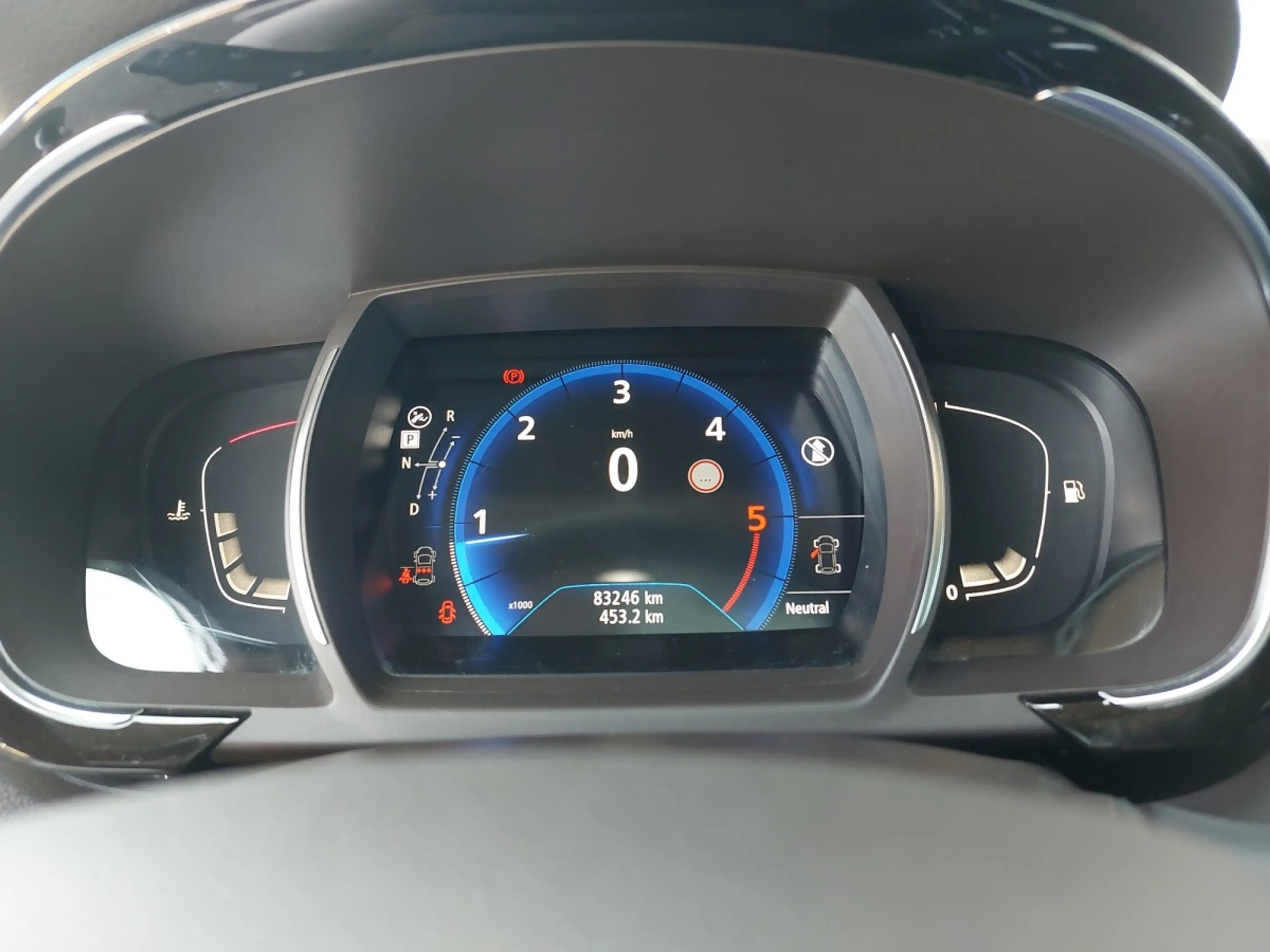 Renault Espace Intens BLUE dCi 200 EDC — photo 15