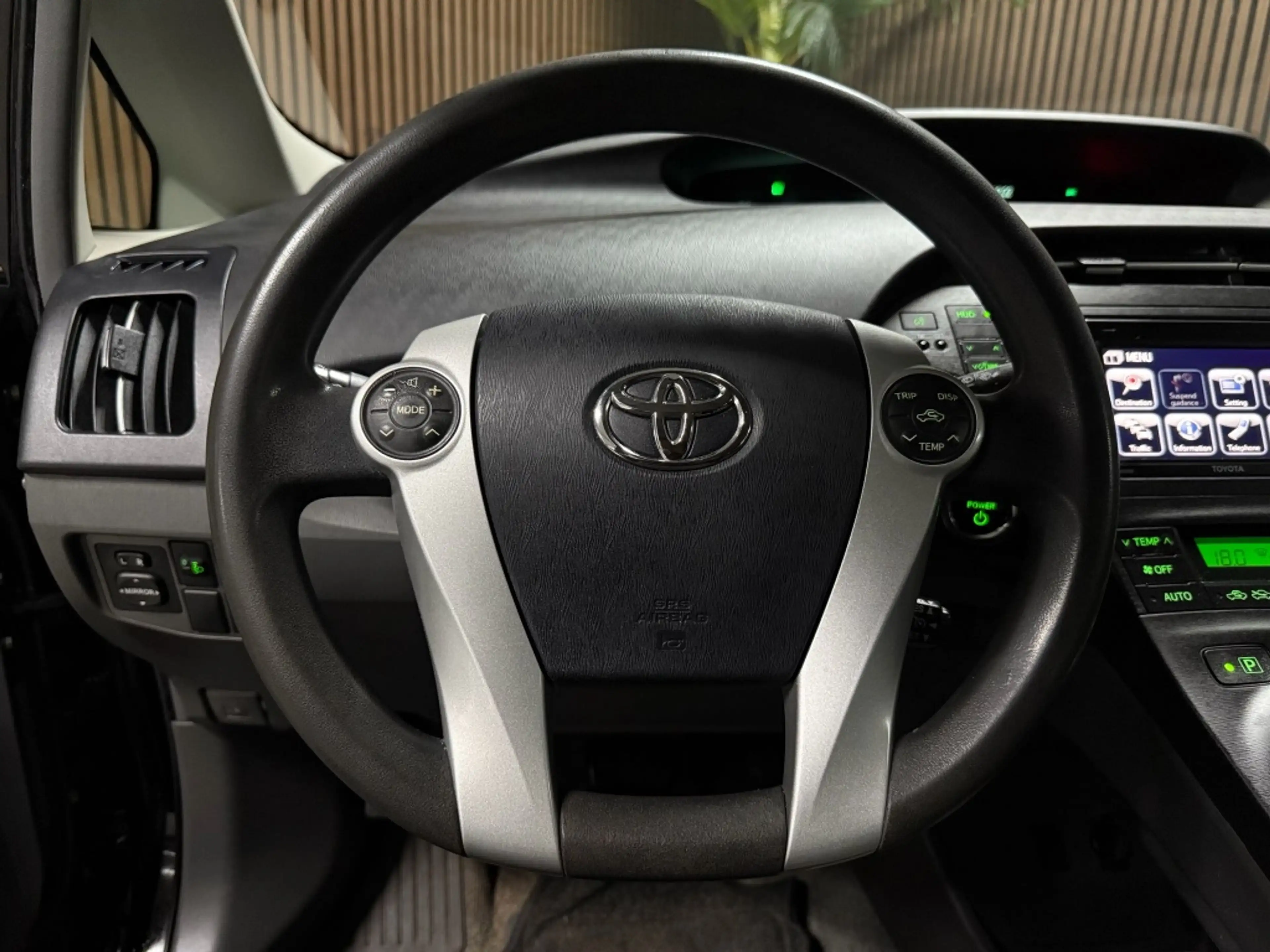 Toyota Prius 1.8 Comfort — photo 11